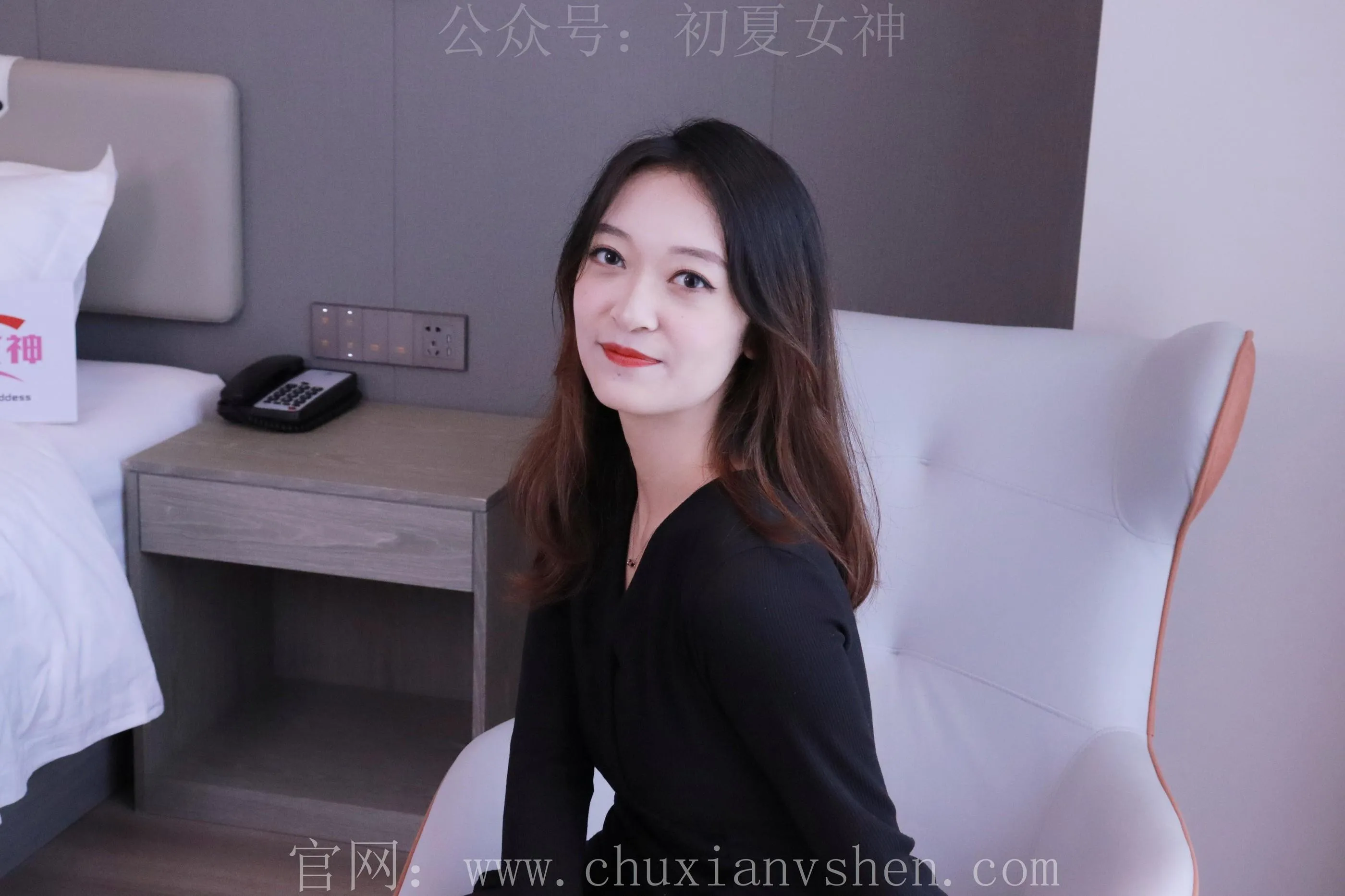 初夏女神 NO.013 依依黑色瘦身连衣裙搭小黑皮鞋 [146P]插图7